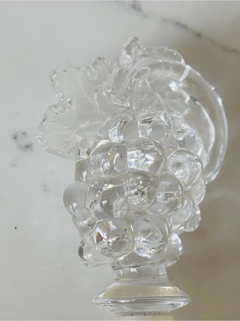 MIKASA Full Lead Crystal Glass Wine Bottle Stopper  Grapes Germany